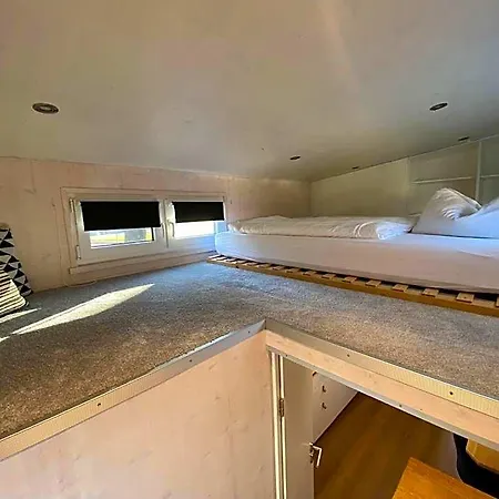 Tiny House Stever Im Pier9 Tiny House