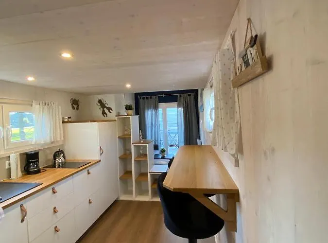 Tiny House Stever Im Pier9 Tiny House Apartahotel