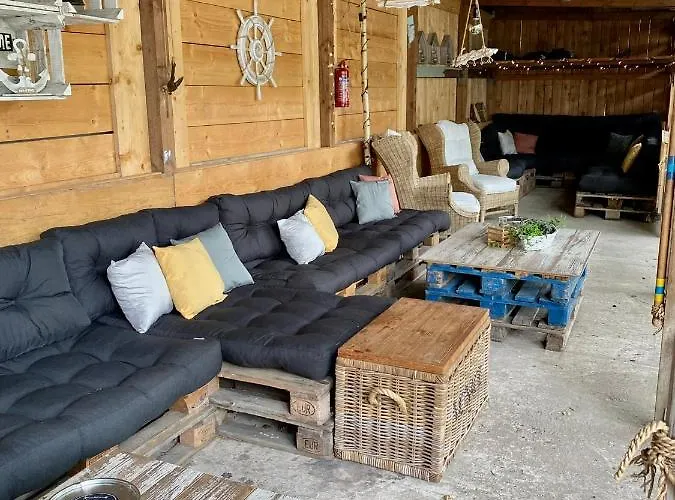 Apartahotel Tiny House Stever Im Pier9 Tiny House 3*